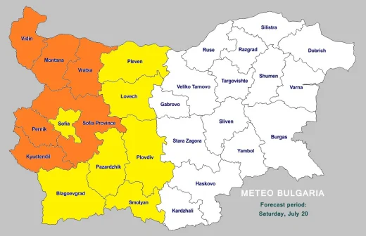 "Meteo Bulgaria" предупреждава: Мощни бури и градушка ще ударят части от страната до часове
