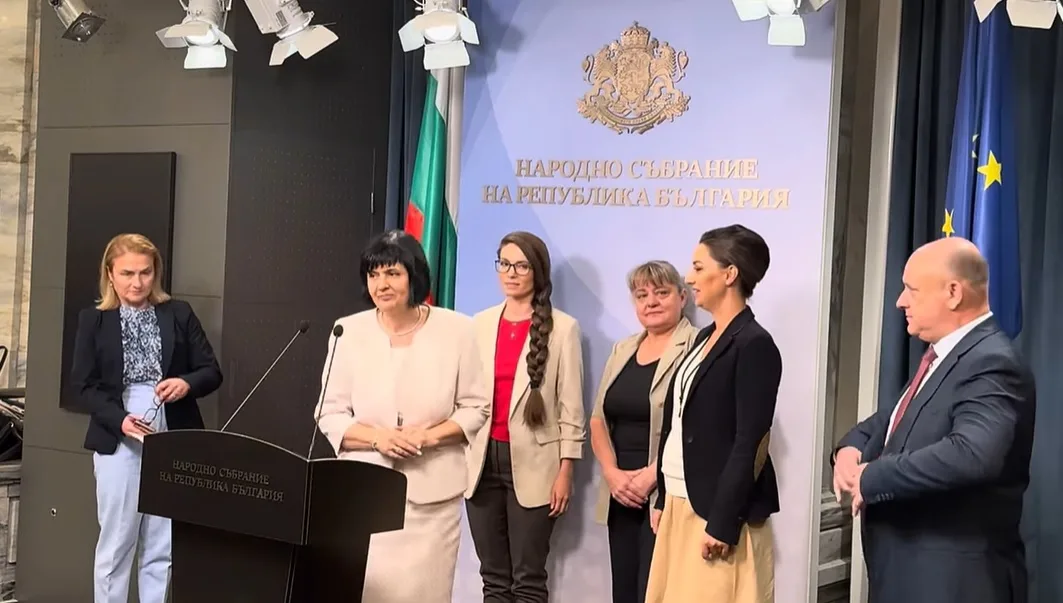 Отцепниците от ПГ „Величие“ внесоха законопроект от едно изречение (Документ)