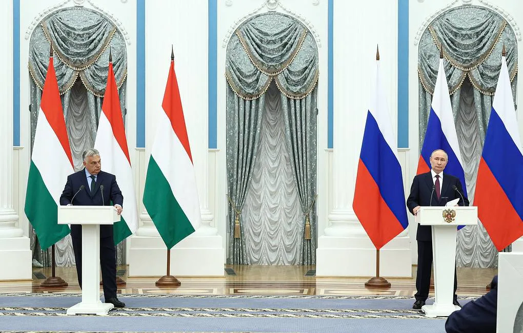 Путин и Орбан обсъждат Украйна и възобновяване на широкия диалог