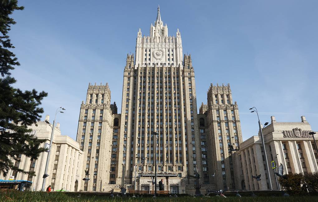 Русия постави в черния списък 32 британски експерти от мозъчни тръстове