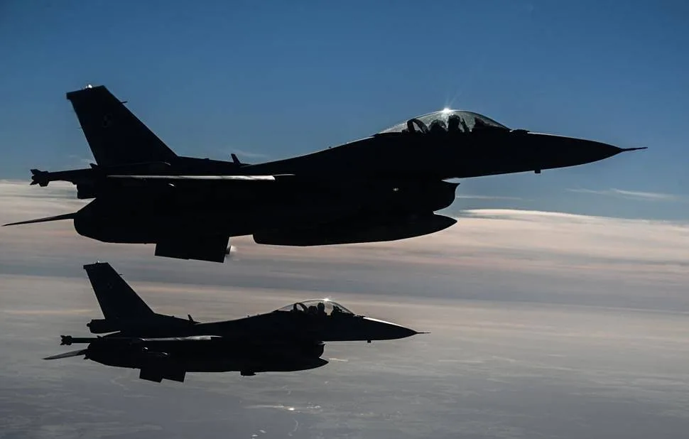 Украйна получи първите изтребители F-16 от НАТО