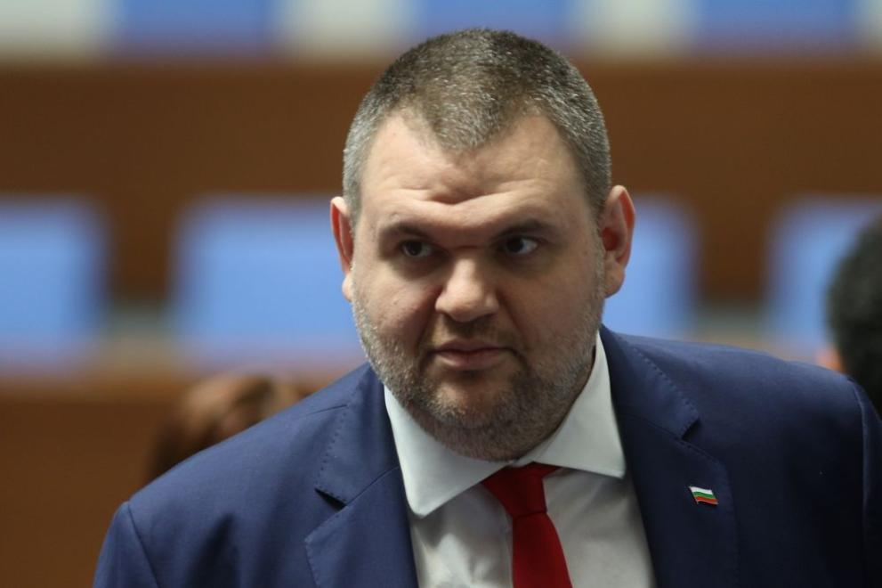 ДПС - Ново начало вече е факт, Пеевски се регистрира в ЦИК