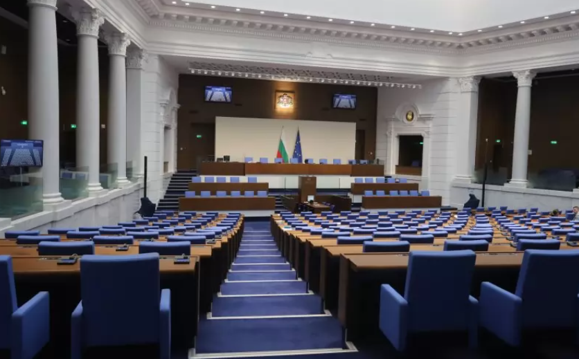 НС се противопоставя на ГЕРБ и ДПС за спорен закон за околната среда