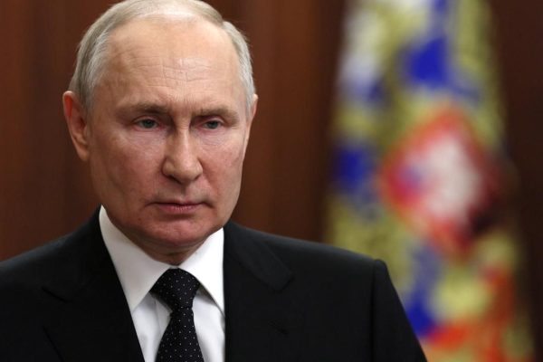 Путин пристигна в Монголия, Кремъл е уверен, че арест няма да има (ВИДЕО)