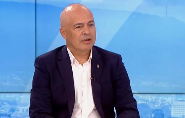 Свиленски: Решението за отстраняването ни беше взето без кворум