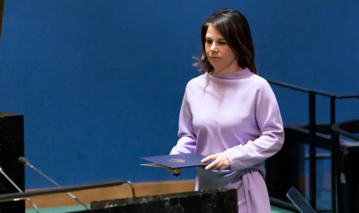 Аналена Бербок: Ливан е на ръба на колапс