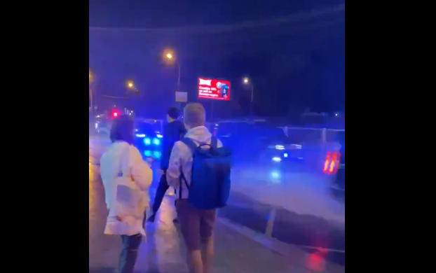 Блокада на улиците в Москва: Конвой на полицията и линейки се отправя към Кремъл (ВИДЕО)