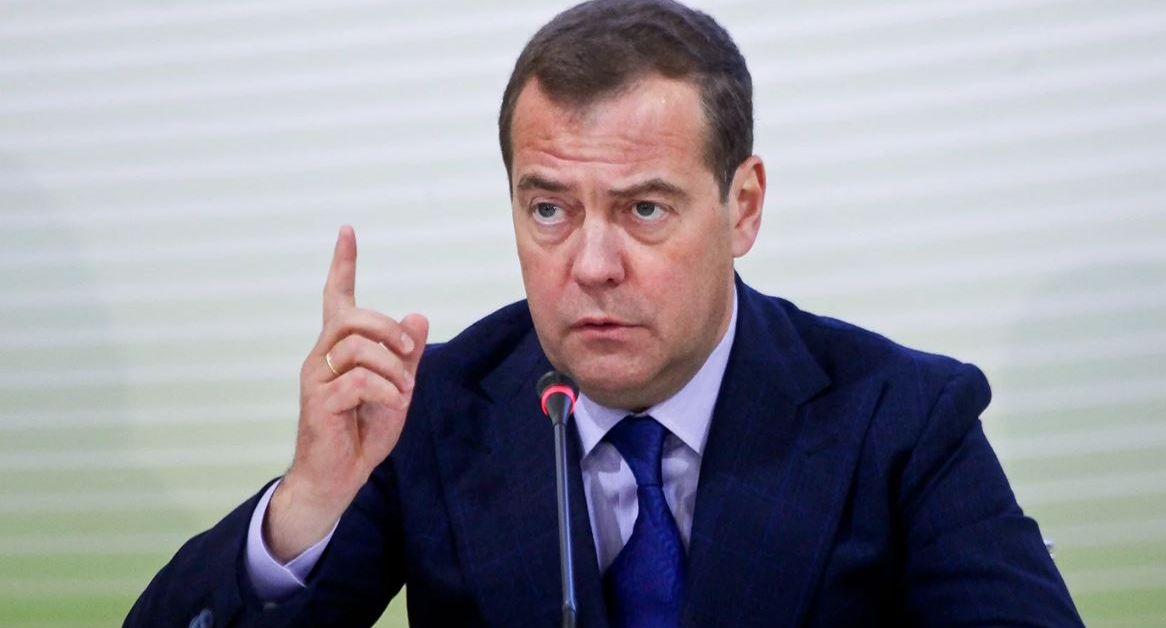 Медведев постави под въпрос изказванията на Тръмп за "удари срещу Москва"