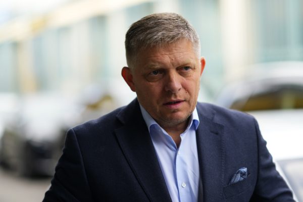 Словашкият премиер Роберт Фицо прогнозира скорошен край на конфликта в Украйна