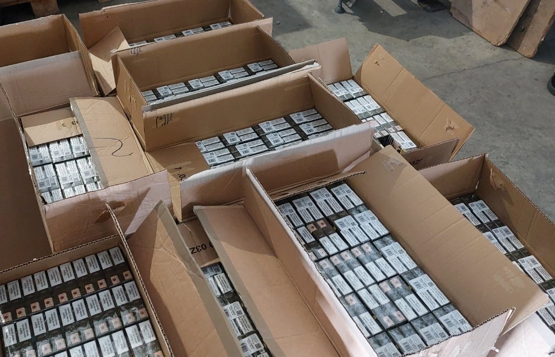 99 000 къса нелегални цигари открити в товарен автомобил на ГКПП „Лесово“