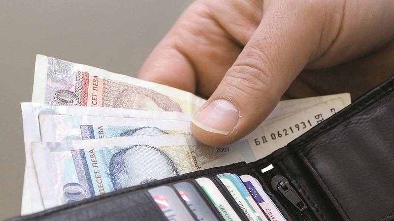 АИКБ обжалва новата минимална работна заплата