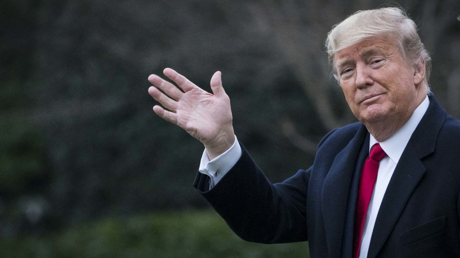 donald-tramp-izglezhda-po-reshitelen-ot-vsyakoga-da-nalozhi-svoyata-politicheska-viziya