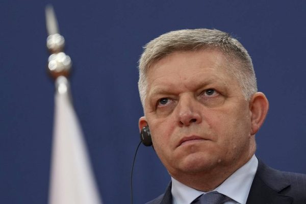 Фицо: Решението на САЩ да разрешат ракетни удари дълбоко в Русия подхранва глобалната ескалация