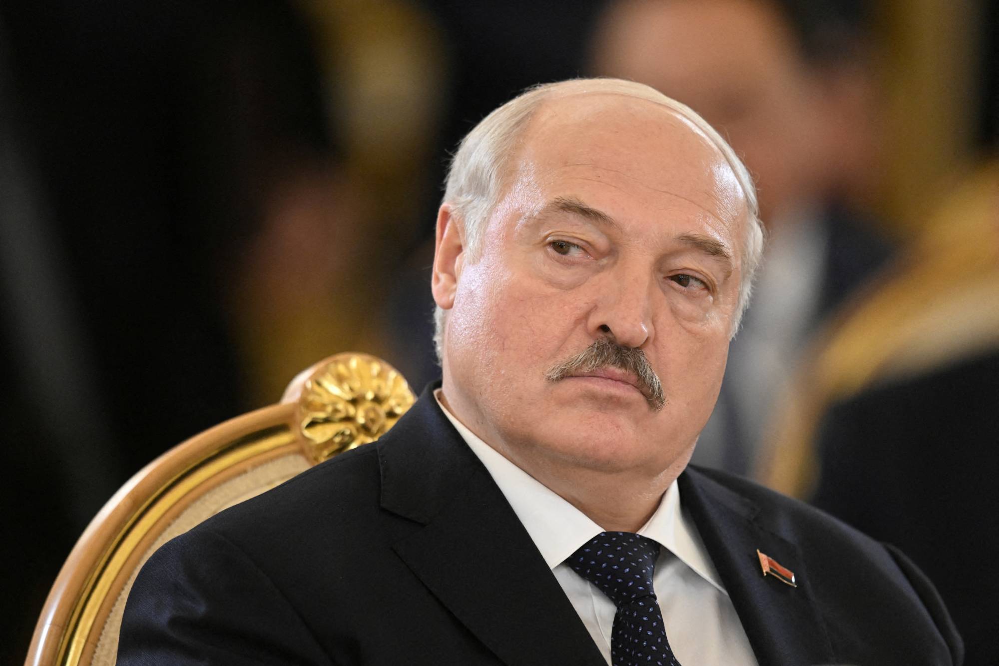 Лукашенко: Светът е на ръба на Трета световна война