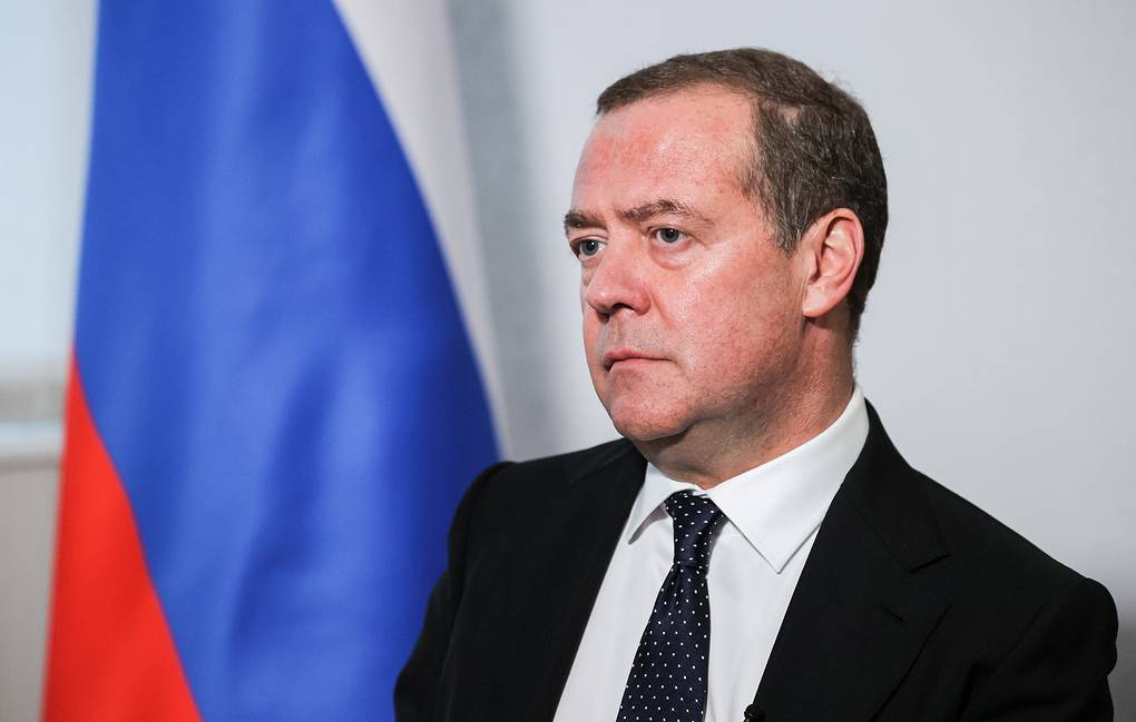 Медведев: Повечето руски оръжия са произведени в Русия