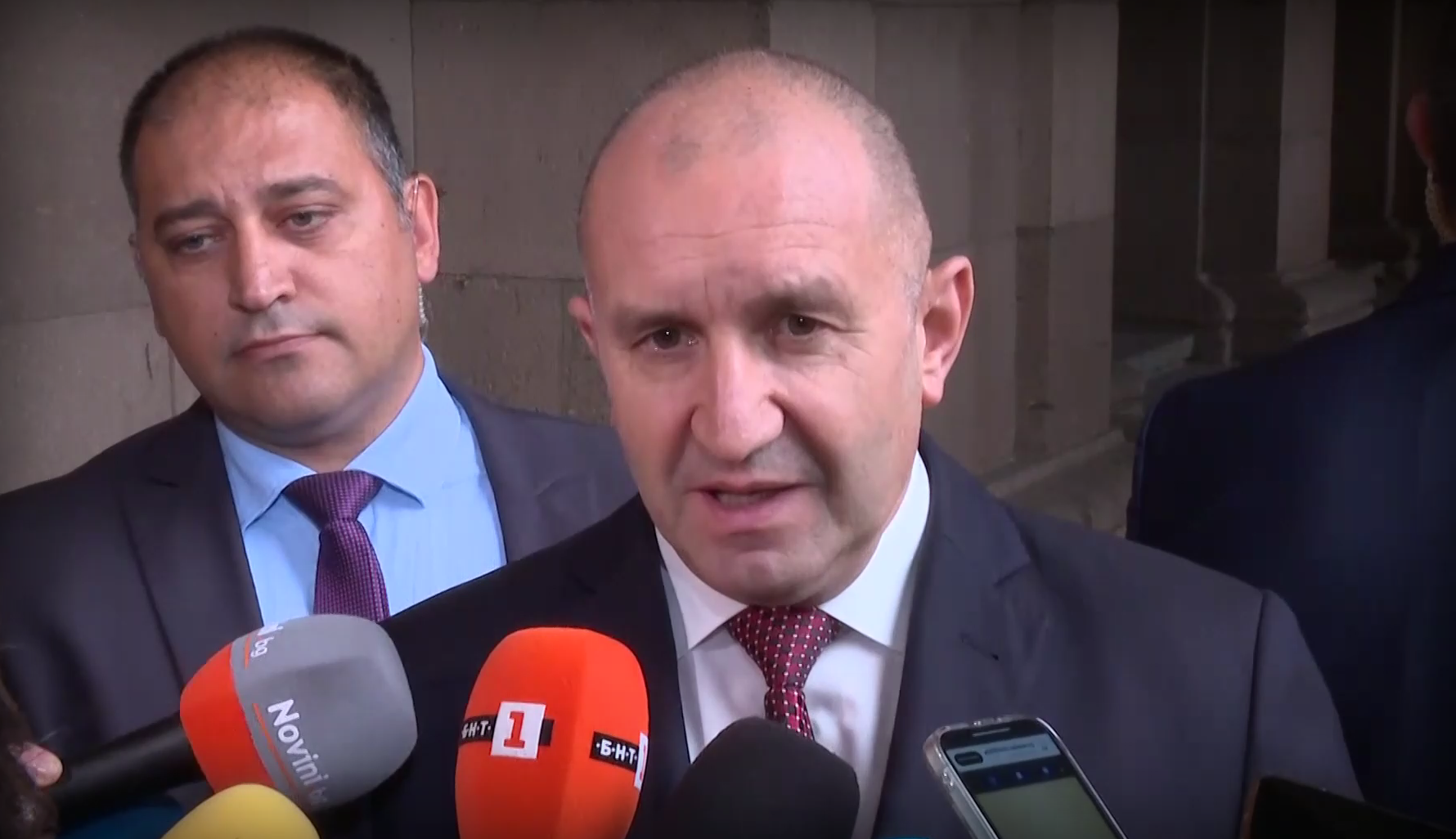 Президентът Радев: Депутатите трябва да осъзнаят какви щети нанасят на парламентаризма