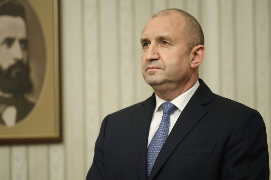 Румен Радев поздрави Доналд Тръмп за изборната победа