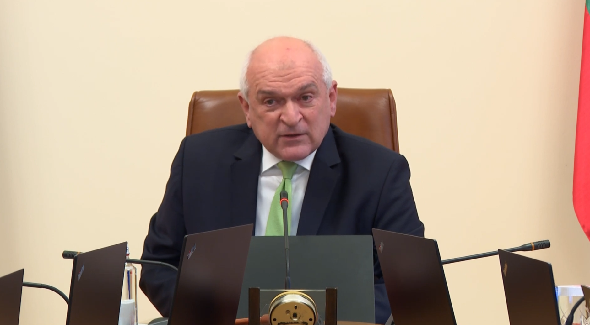 Главчев заплаши да изтегли бюджетния законопроект, ако не се спази 3% дефицит