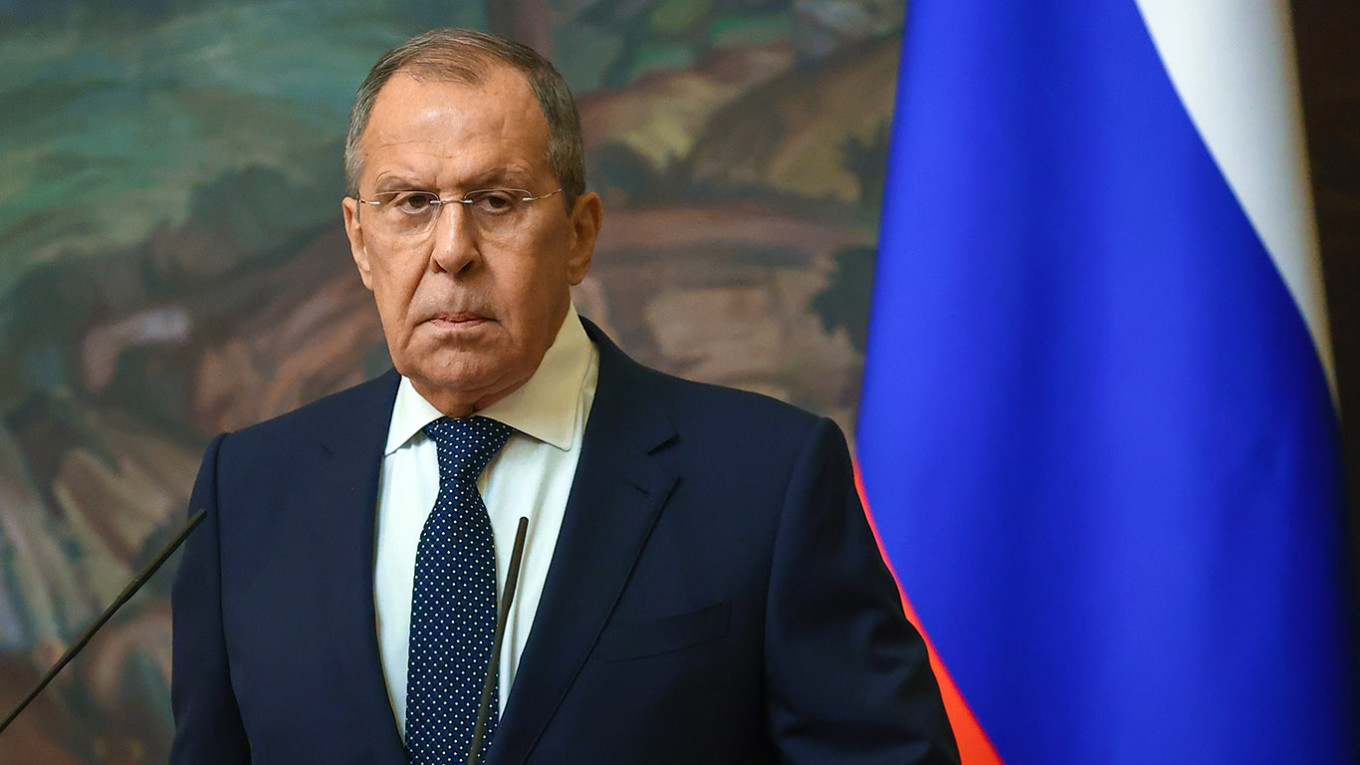 Лавров разкритикува ОССЕ за „мъртвешко мълчание“ относно действията на Киев
