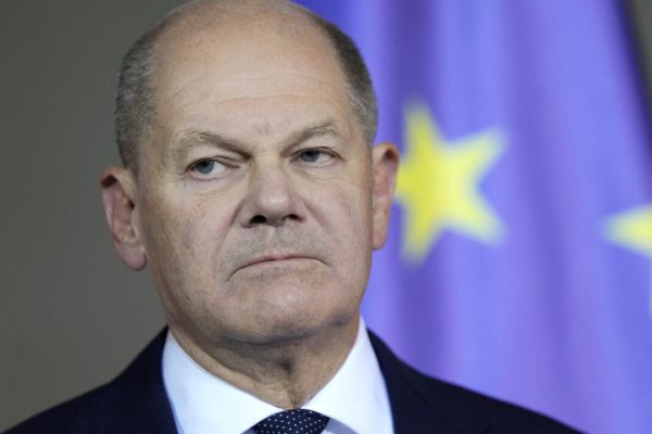 Шолц изрази готовност за нов разговор с Путин, но с критична позиция към Русия