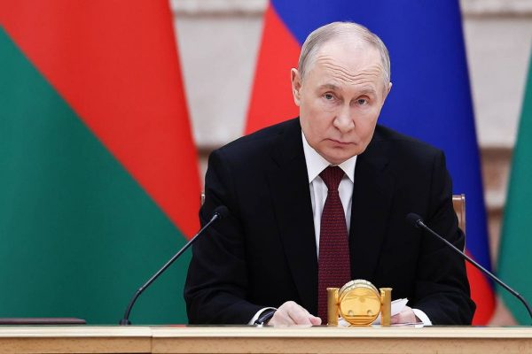 Владимир Путин изрази сериозно безпокойство относно ситуацията в Украйна