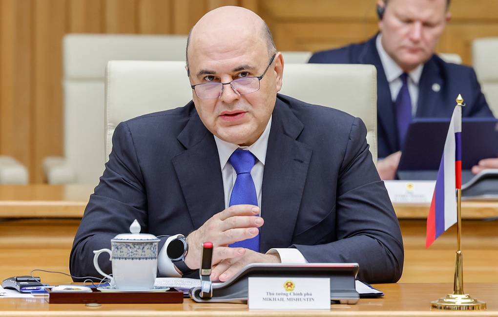 Мишустин: Русия се адаптира към живота под санкции