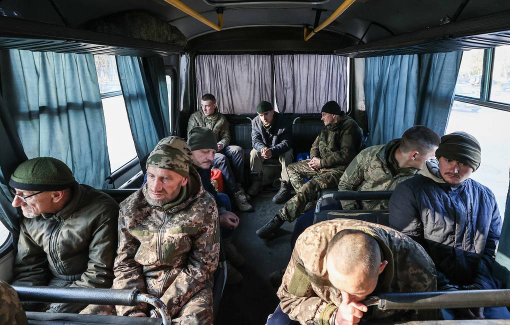 Над 2400 руски войници се завърнаха у дома при 30 размени на военнопленници с Украйна