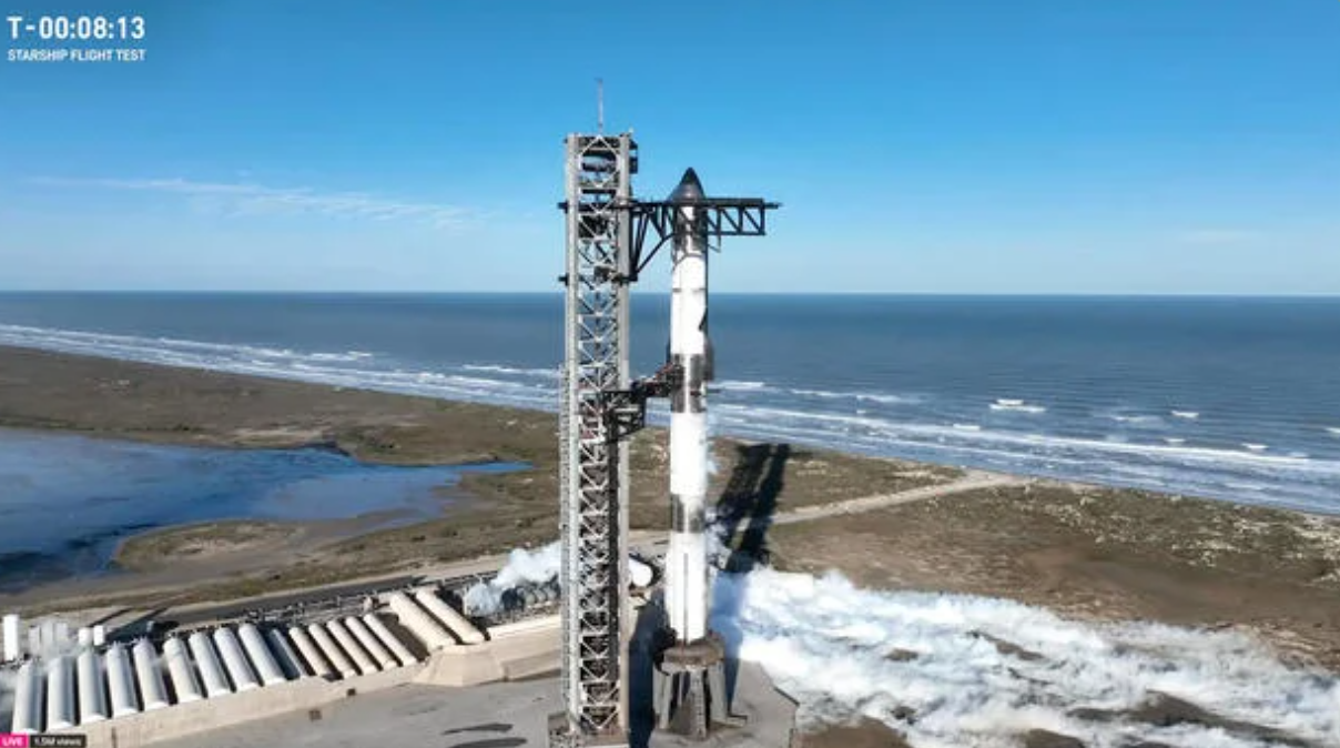 Започна разследване след разпадането на SpaceX Starship по време на тестов полет