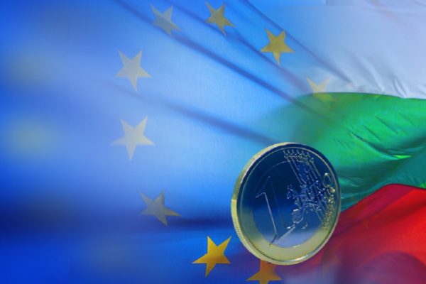 Икономисти и финансисти настояват за конвергентен доклад за еврото от Европейската комисия