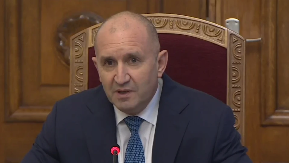 КСНС за вейповете и наркотиците сред младежта е свикан от Румен Радев