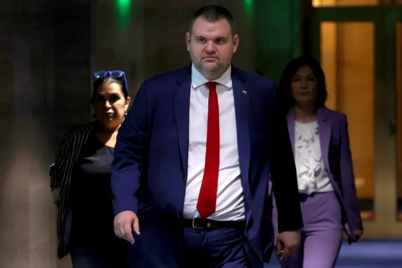 Голямото „Ново начало“ на Пеевски