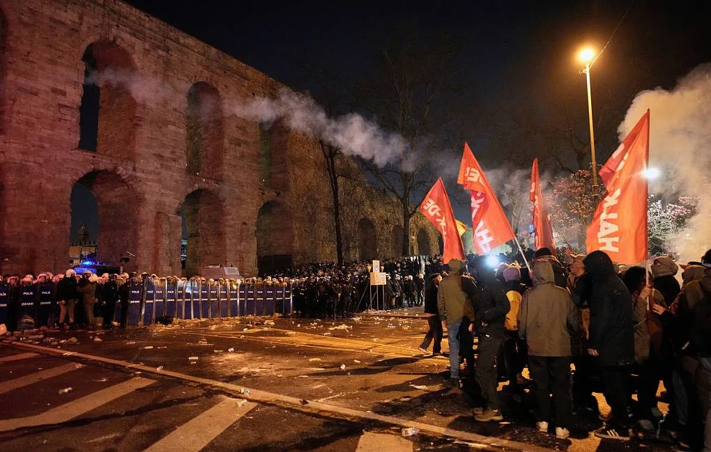 Лидерът на турската опозиция казва, че 210 000 души са участвали в митинга в Истанбул