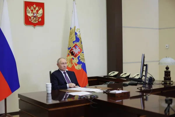 Путин подписа законопроекти за защита на руснаците от чуждо влияние