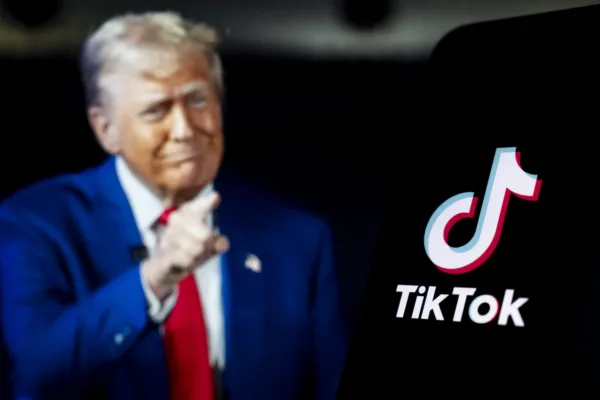 САЩ отлагат за трети път крайния срок за продажбата на TikTok