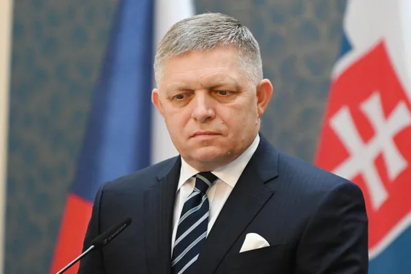Словашкият премиер инициира конституционни промени за защита на националната идентичност