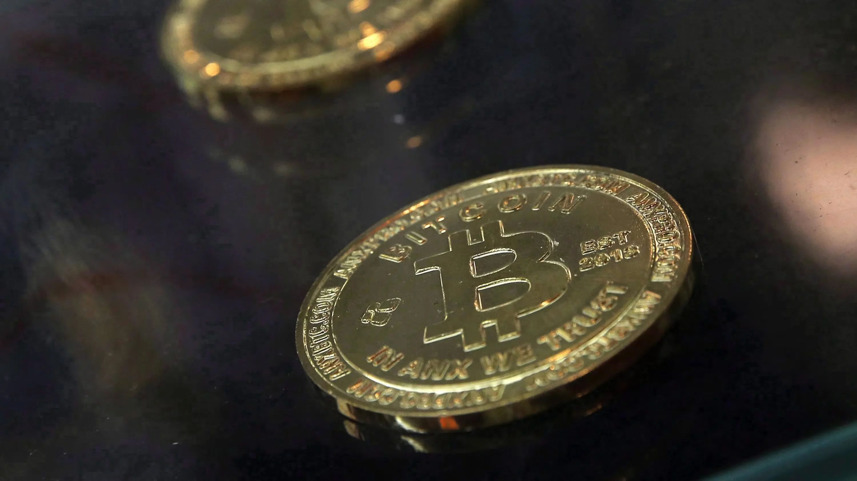 Биткойн достигна нов връх