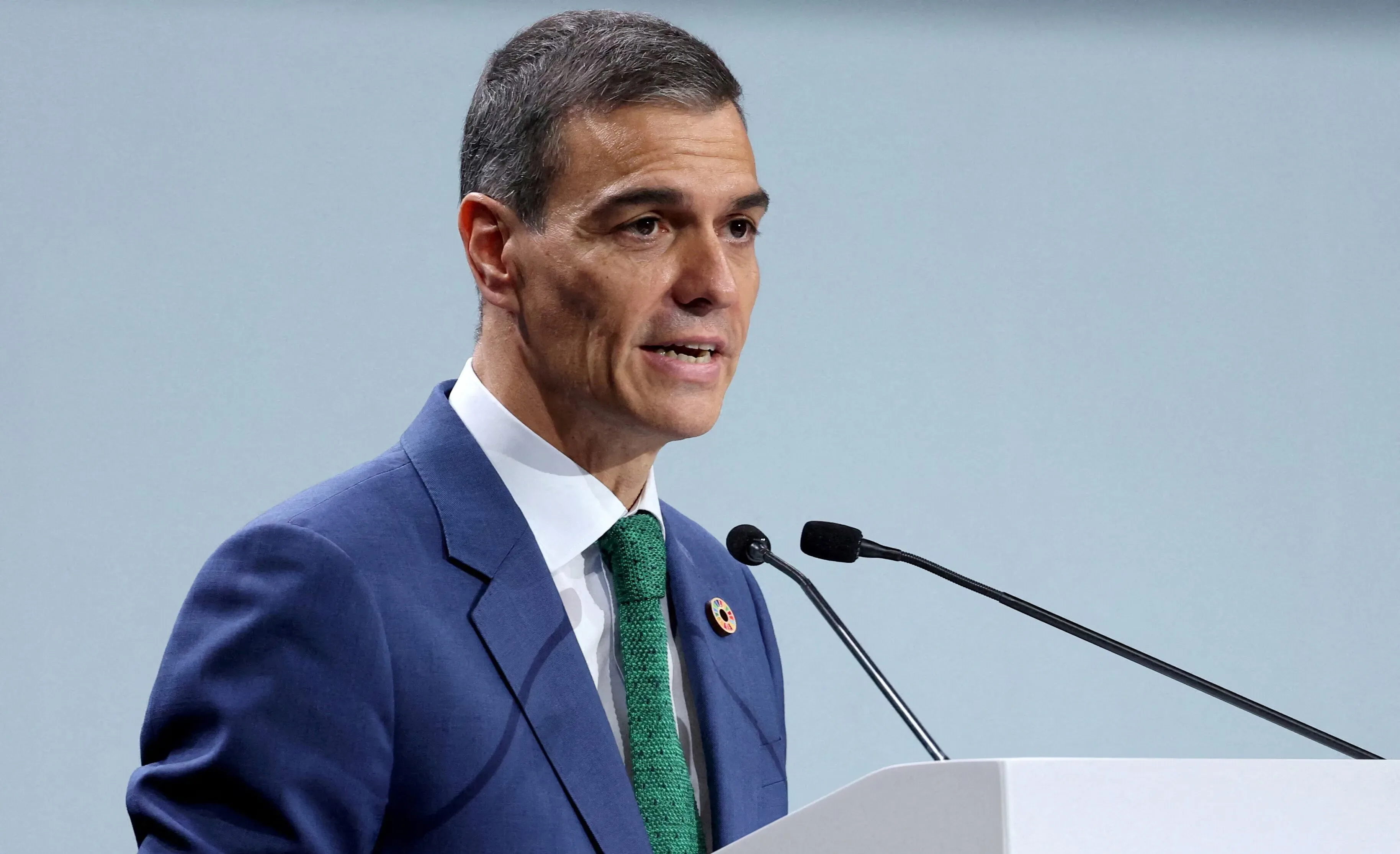 Нов удар по Санчес: Висш партиен кадър на PSOE подаде оставка заради обвинения в сексуален тормоз