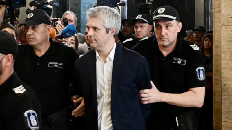 Кметът на Варна Благомир Коцев пред POLITICO: Заплашиха ме, че мога да свърша като турските кметове