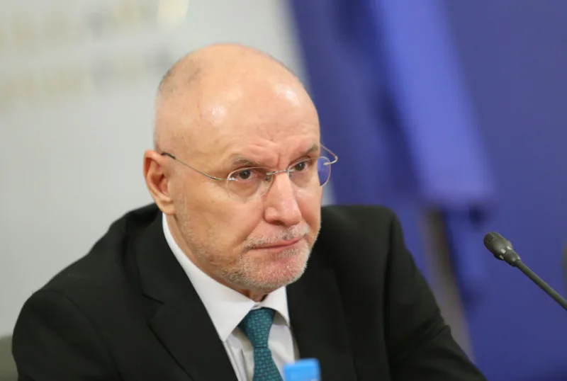 Шефът на БНБ призна: Бюджетът за 2026 година е изправен пред сериозни трудности. Грози ни румънският сценарий
