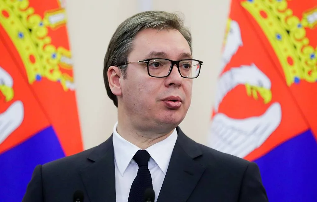 Вучич заяви, че е обсъдил с Макрон възможността за постигане на мир в Украйна