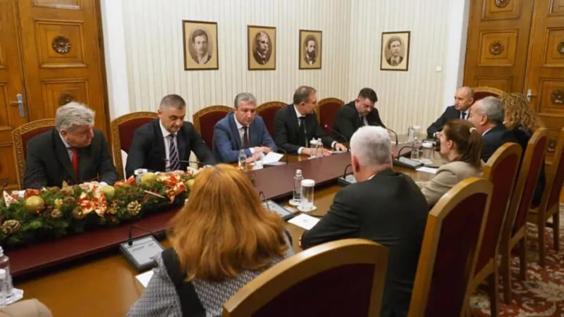 Последна консултация за БСП при президента?