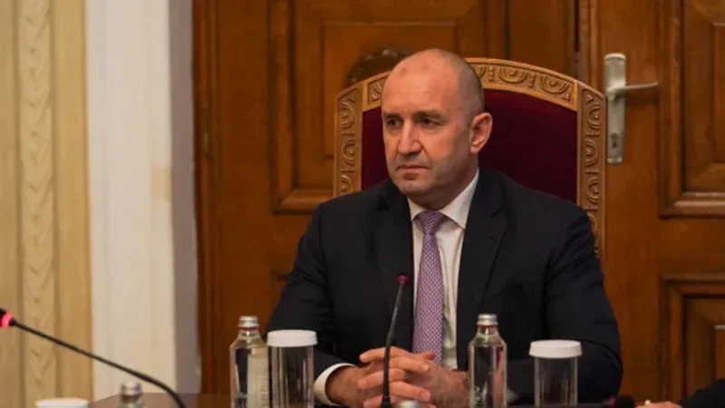 Президентът Румен Радев ще връчи първия мандат за ново правителство след Нова година