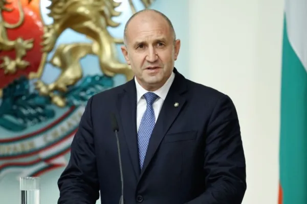 Президентът на България Румен Радев категорично се разграничи от движение „Трети март“, както и от движението за президентска република и всички сходни инициативи