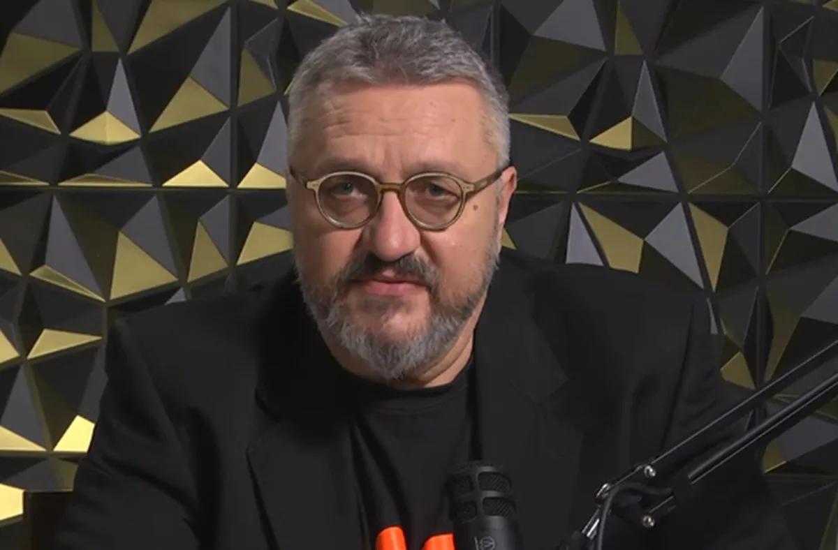 Мартин Карбовски публикува емоционален коментар във Facebook, в който реагира срещу подигравателното отношение към хората, защитаващи българския лев.