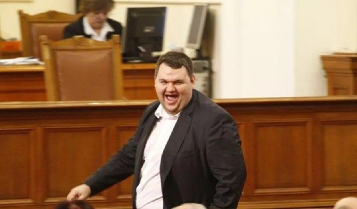 Пеевски отново се превъзбуди