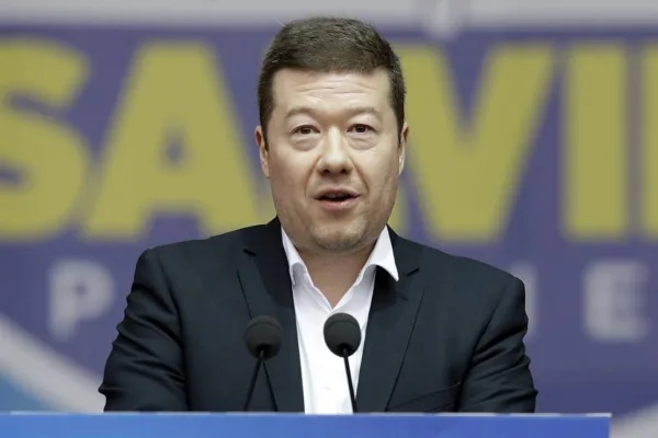 Томио Окамура по време на заседание в Камарата на депутатите на чешкия парламент