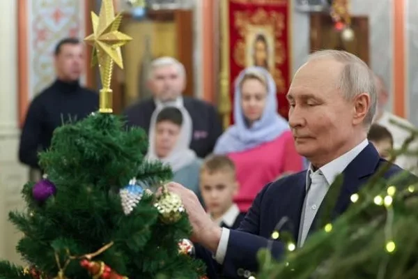 Президентът Путин поздрави руснаците с православния празник Коледа