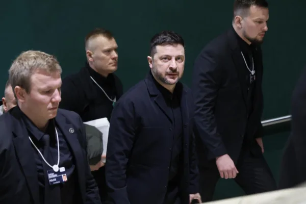 Зеленски направи шоу в Давос с грубо поведение срещу подкрепящия го ЕС
