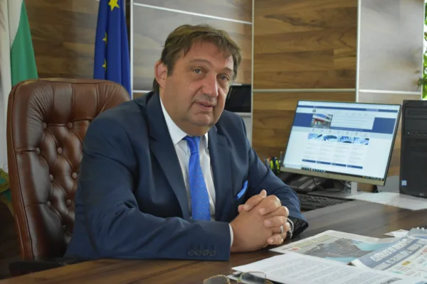 Бивш регионален министър: Кой продаде хижа "Петрохан"
