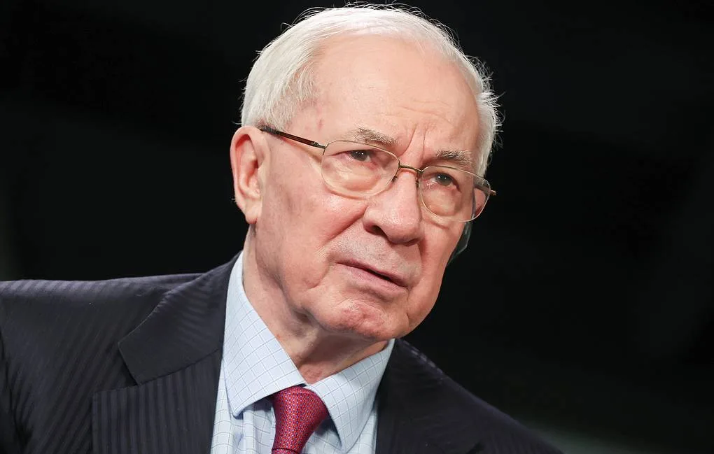 Бившият премиер на Украйна: Бъдещето на Зеленски зависи от доказателства за корупция